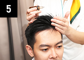 独创的头发修复剂可增加IGF的产生